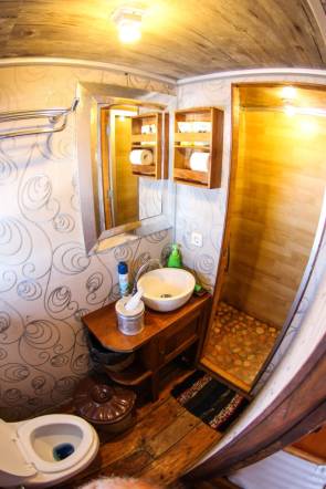 Badezimmer auf unserem Safariboot